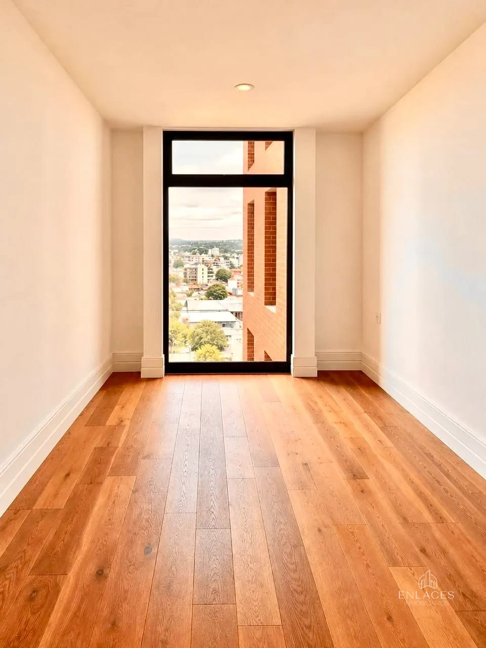 Zona 5 • Apartamento en Renta • Edificio Céntrico — Apartamento en Alquiler en Céntrico, Zona 5, Guatemala, Ciudad — foto 4 de 11