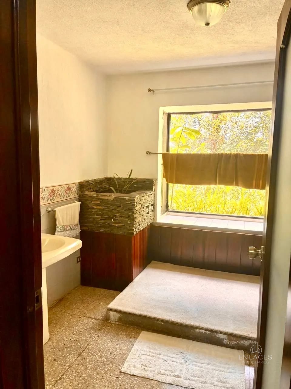 Km 9.5 CAES • Casa en Venta • Residencial Muxbal — Casa en Venta en Muxbal, Guatemala, Ciudad — foto 9 de 17