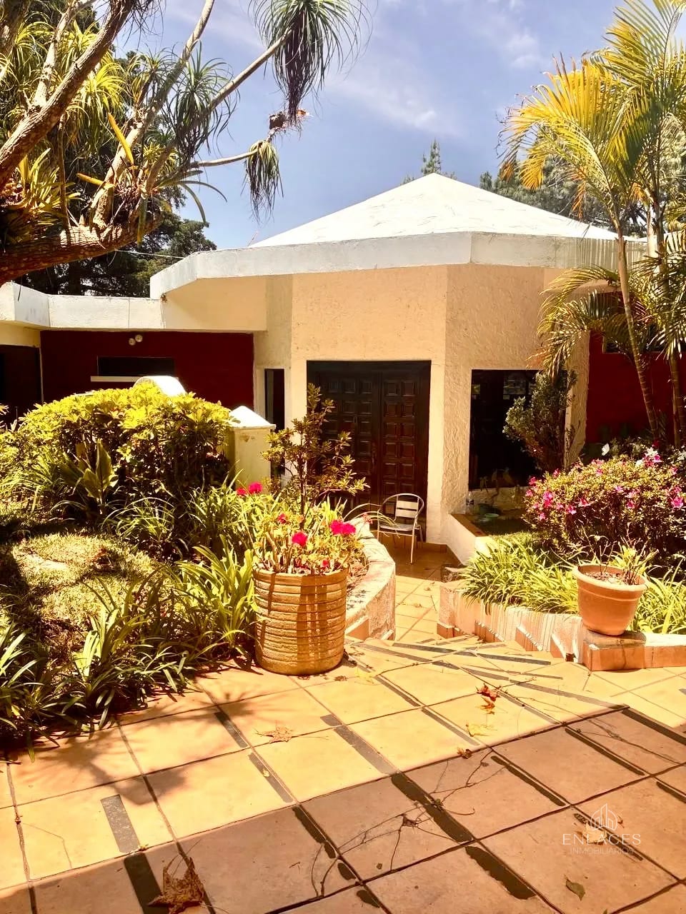 Km 9.5 CAES • Casa en Venta • Residencial Muxbal — Casa en Venta en Muxbal, Guatemala, Ciudad — foto 2 de 17