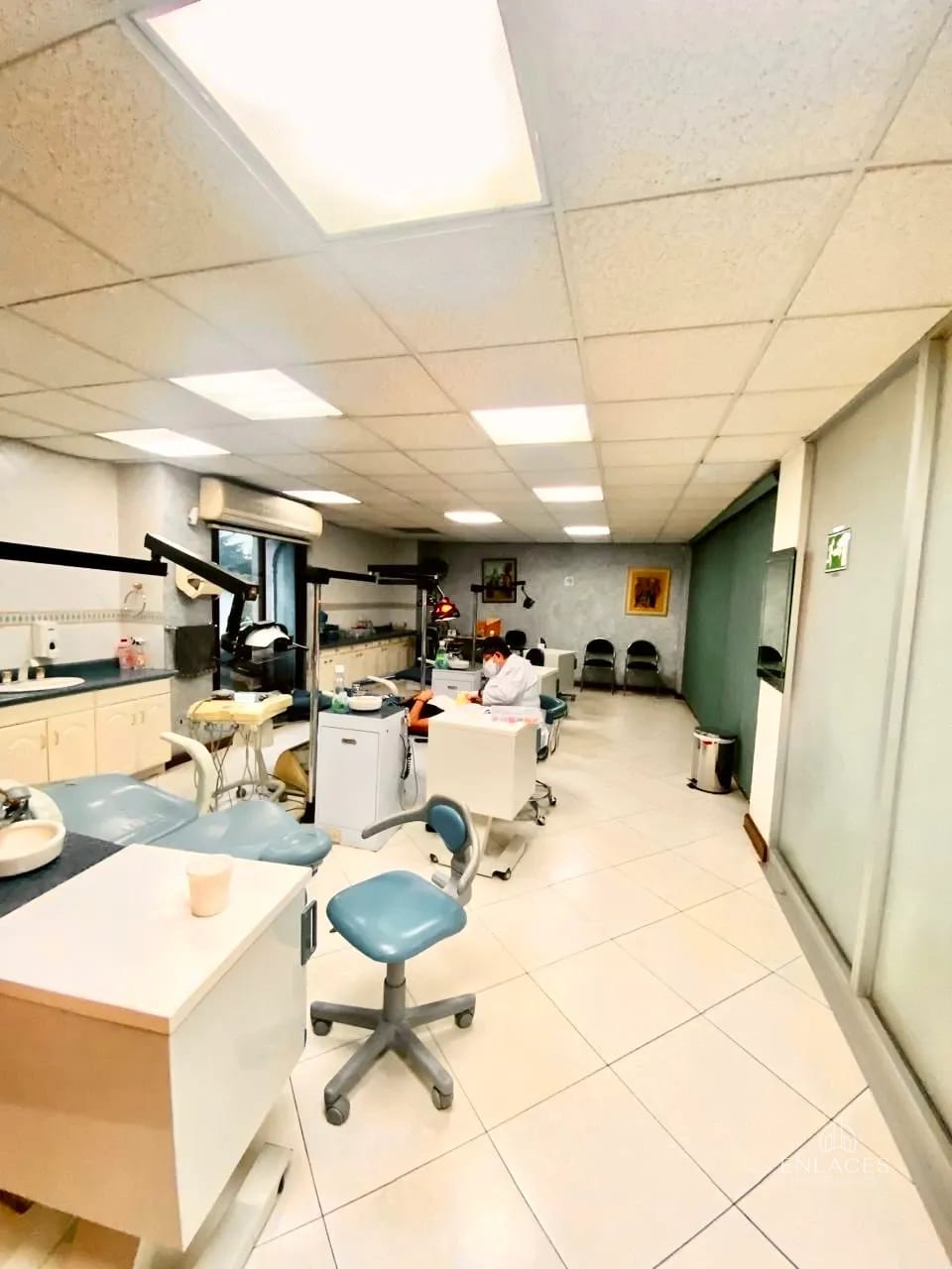 Zona 9 • Clínica Dental en Venta • Torre Cannet • Amueblada y Equipada — Clínica en Venta en Zona 9, Guatemala, Ciudad — foto 5 de 6