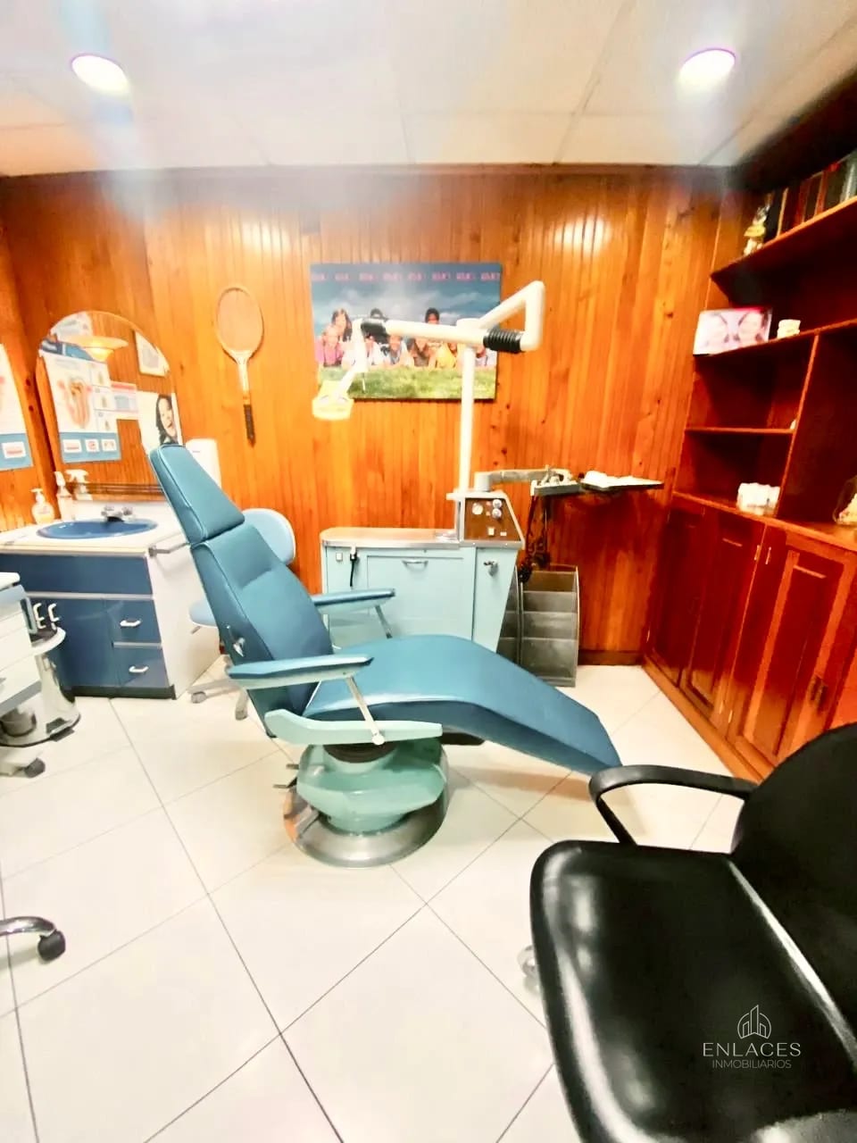 Zona 9 • Clínica Dental en Venta • Torre Cannet • Amueblada y Equipada — Clínica en Venta en Zona 9, Guatemala, Ciudad — foto 3 de 6