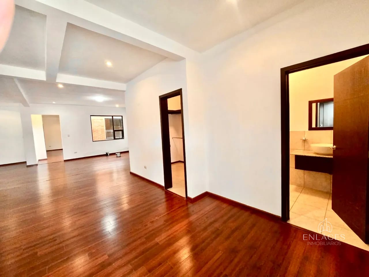 Km 16.5 CAES • Casa de 1 Nivel en Venta • Condominio Buenafuente — Casa en Venta en Buena Fuente, Carretera a El Salvador, Guatemala, Ciudad — foto 2 de 17