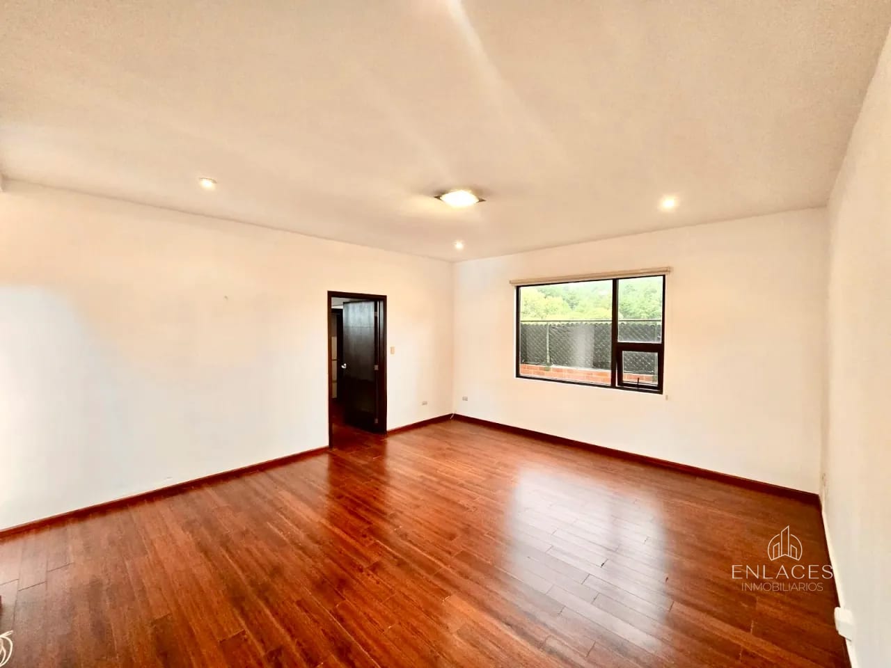 Km 16.5 CAES • Casa de 1 Nivel en Venta • Condominio Buenafuente — Casa en Venta en Buena Fuente, Carretera a El Salvador, Guatemala, Ciudad — foto 11 de 17