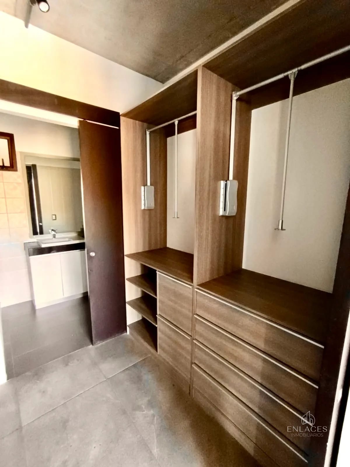 Zona 16 • Apartamento en Renta/Venta • Edificio Shift Cayalá — Apartamento en Alquiler en Shift Cayalá, Zona 16, Guatemala, Ciudad — foto 5 de 11