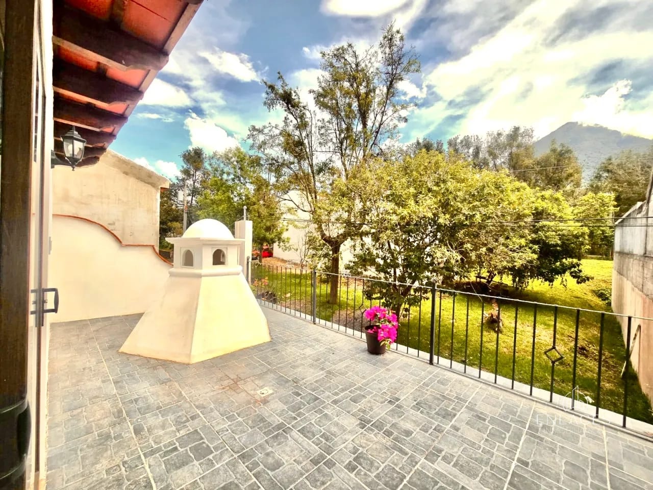 Alotenango, Sacatepéquez • Casa en Venta • Condominio Antigua Gardens — Casa en Venta en Antigua Gardens, Alotenango, Sacatepéquez — foto 6 de 7