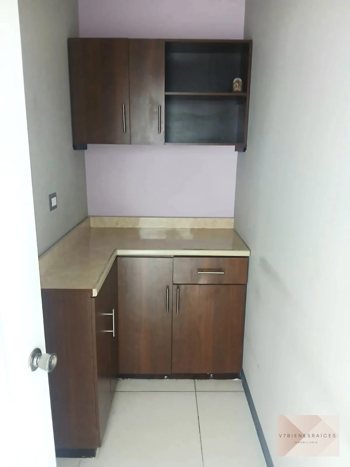 RENTO PRECIOSA OFICINA TABICADA — Oficina en Alquiler en Zona Pradera, Zona 10, Guatemala, Ciudad — foto 4 de 6