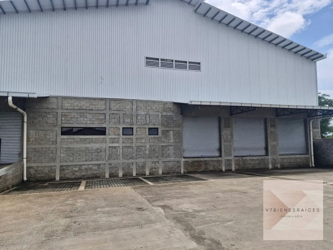 Bodega en Renta. Carretera CA-2 a Taxisco — Bodega / Ofibodega en Alquiler en Escuintla, Escuintla — foto 4 de 5