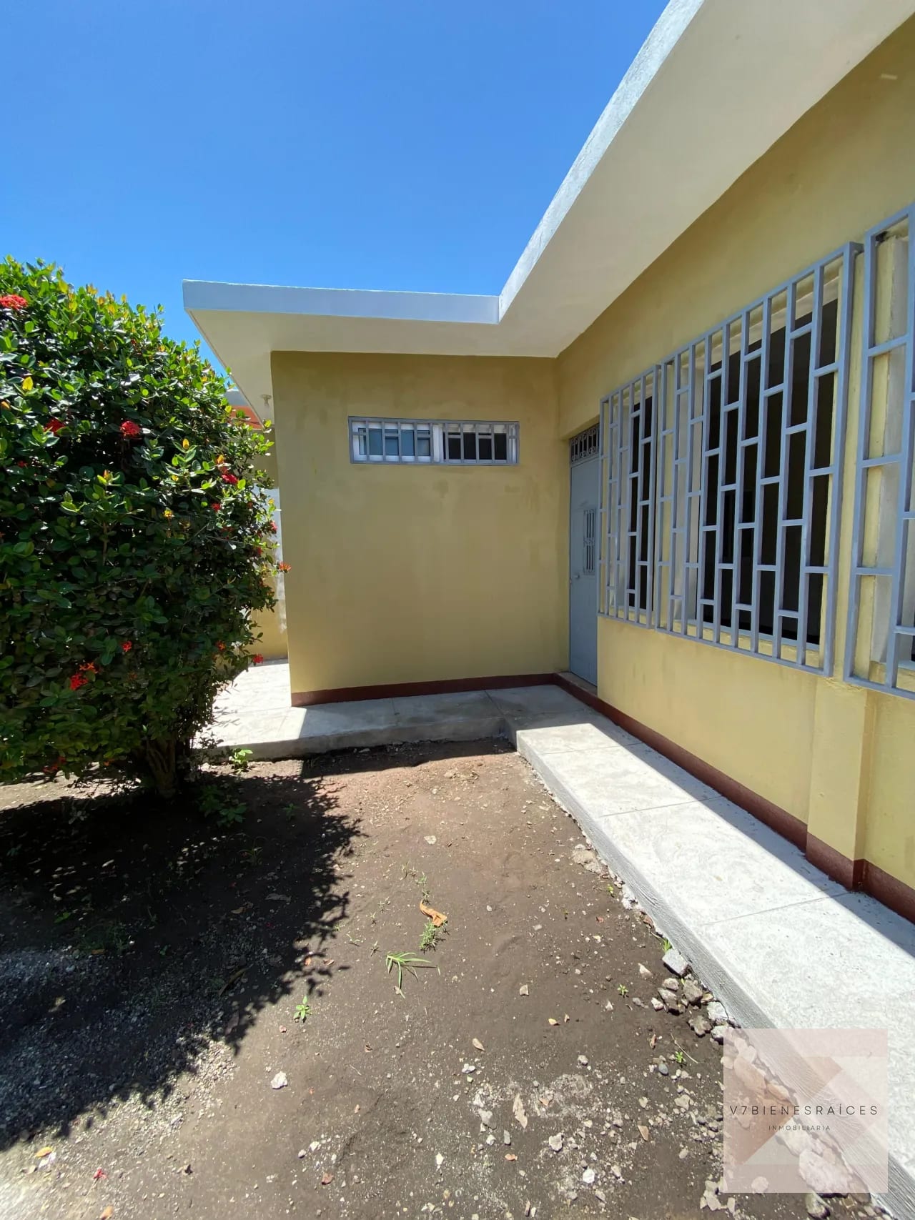 Casa para Vivienda, Oficinas, Empresa o Bodega — Casa en Alquiler en Puerto San José, Escuintla — foto 4 de 10