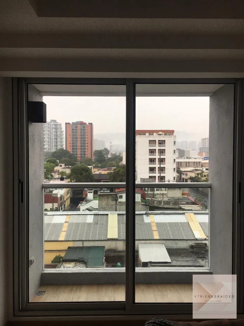 Apartamento en Renta Zona 10 — Apartamento en Alquiler en Zona 10, Guatemala, Ciudad — foto 6 de 13