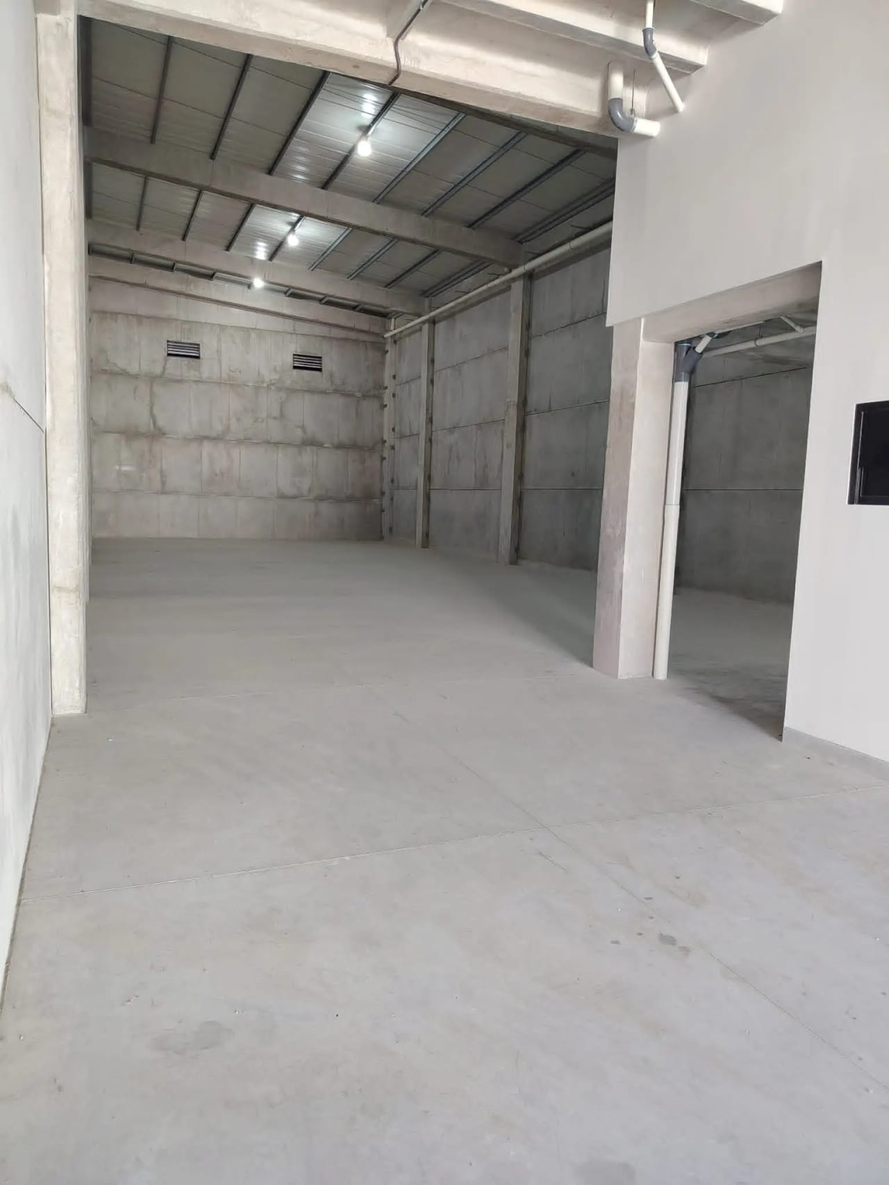 OFIBODEGA CALZADA LA PAZ EN RENTA — Bodega / Ofibodega en Venta en Zona 5, Guatemala, Ciudad — foto 5 de 14
