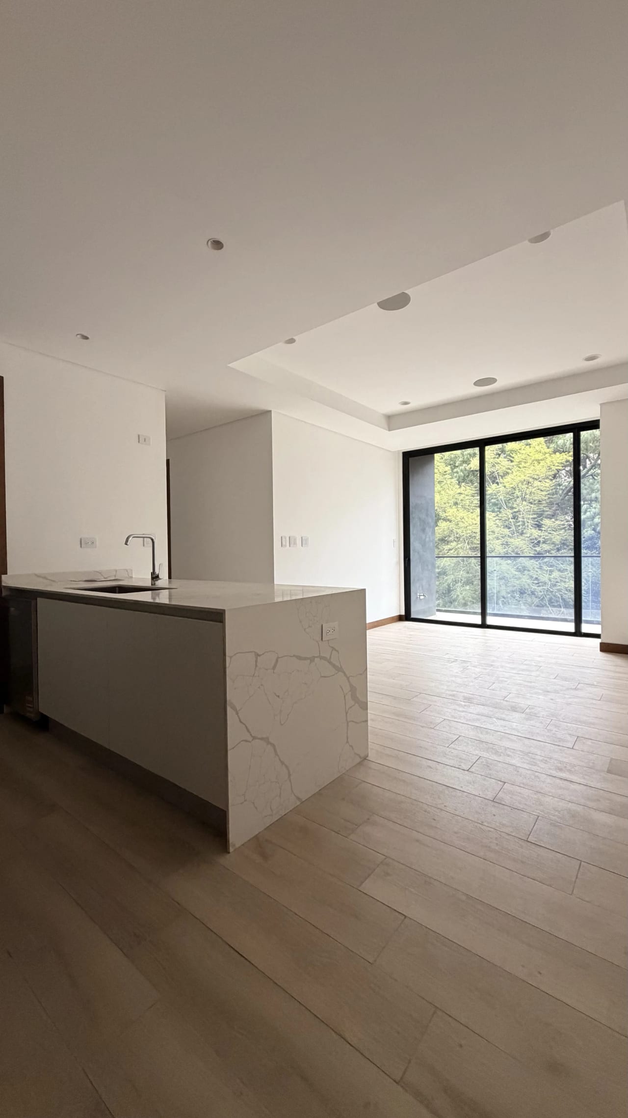 Ferre Diez Apartamento a Estrenar en Zona 10 en Renta — Apartamento en Alquiler en Ferré Diez, Zona 10, Guatemala, Ciudad — foto 1 de 11