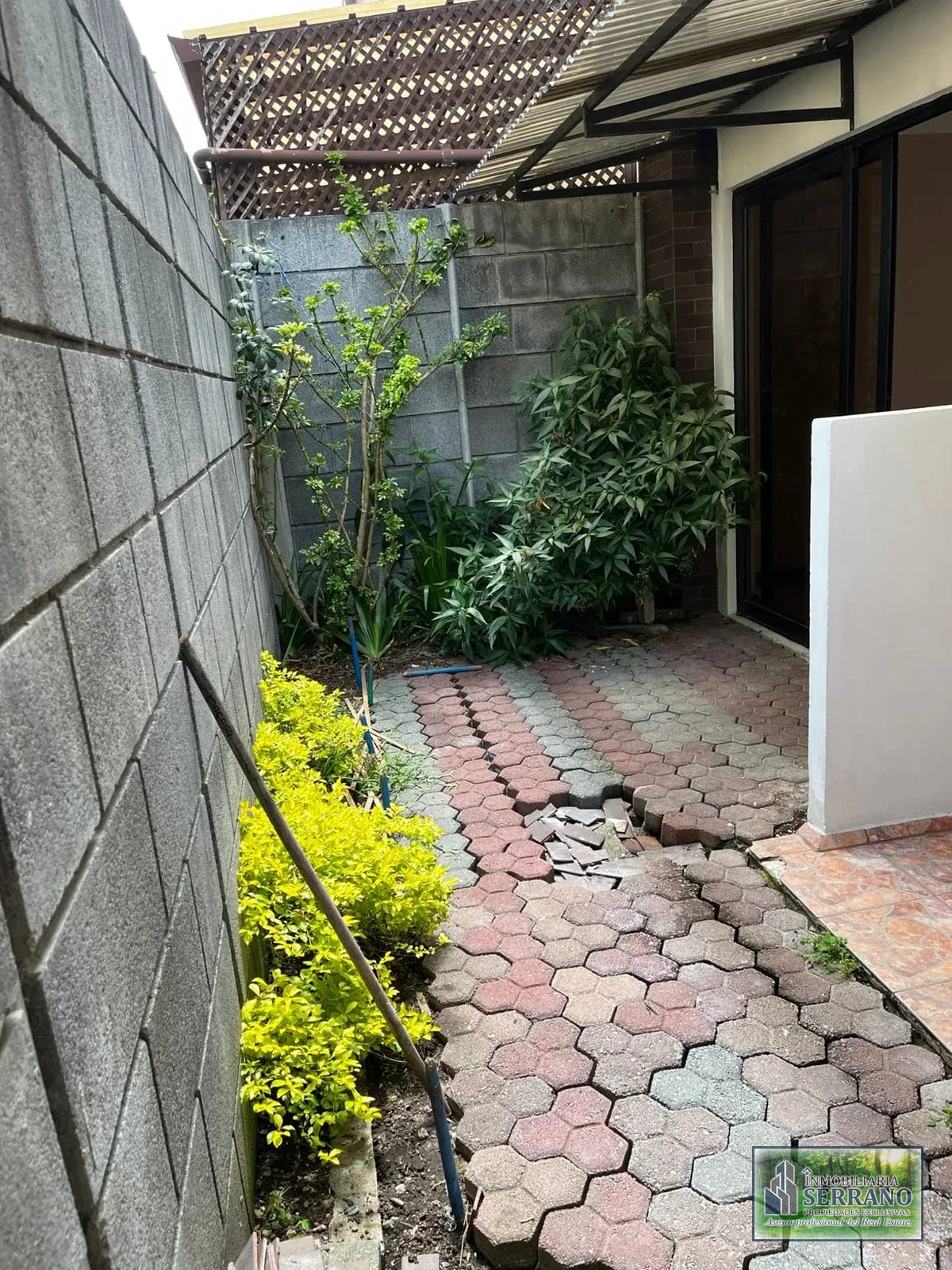 Rento Casa en Carretera a el Salvador, Frente al Colegio Sek Fraijanes Lo de Diegues. KM 20.5 CAES. — Casa en Alquiler en Álika Club Residencial, Carretera a El Salvador, Guatemala, Ciudad — foto 12 de 17