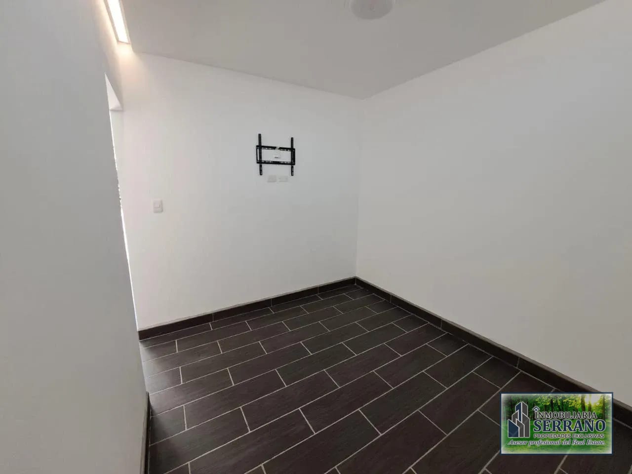 RENTO Apartamento Independiente en zona 7 Col.TIKAL 3 — Apartamento en Alquiler en Tikal III, Zona 7, Guatemala, Ciudad — foto 6 de 9