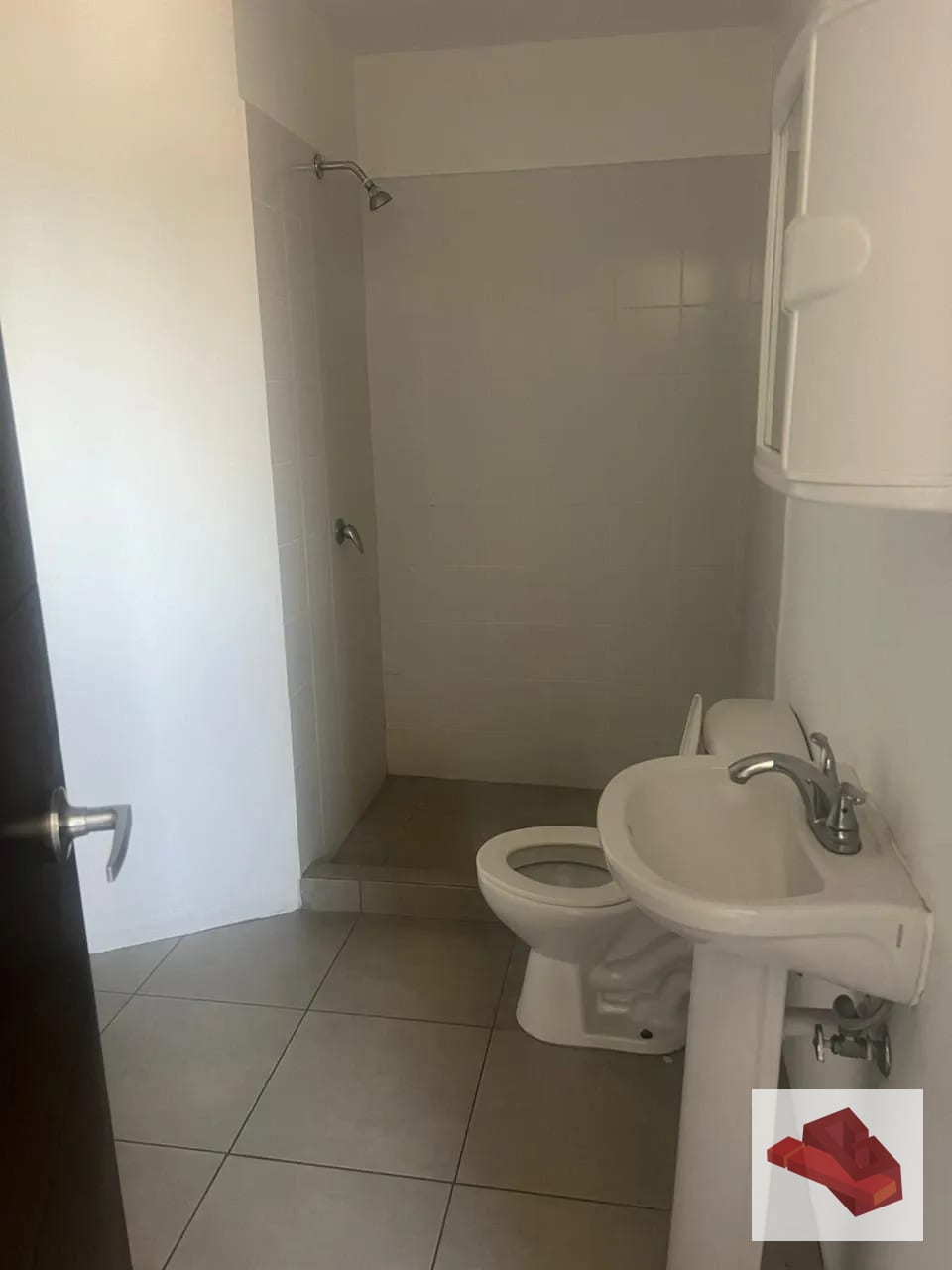 Lindo apartamento en alquiler Attica zona 14 — Apartamento en Alquiler en Attica, Zona 14, Guatemala, Ciudad — foto 10 de 17