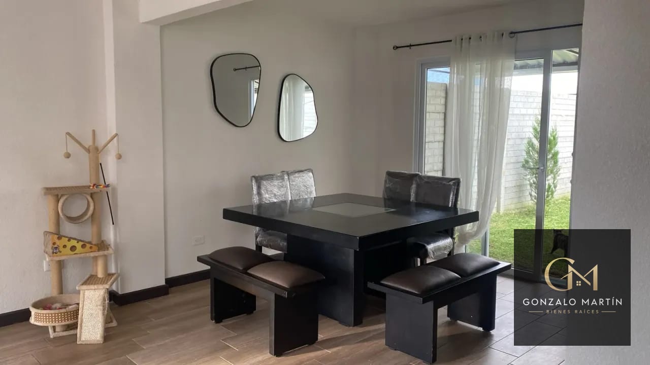 ¡Hermosa Casa de 2 Pisos en Venta - Condominio Condado Florenzala! — Casa en Venta en Condado Florenza, San José Pinula, Guatemala, Ciudad — foto 1 de 5
