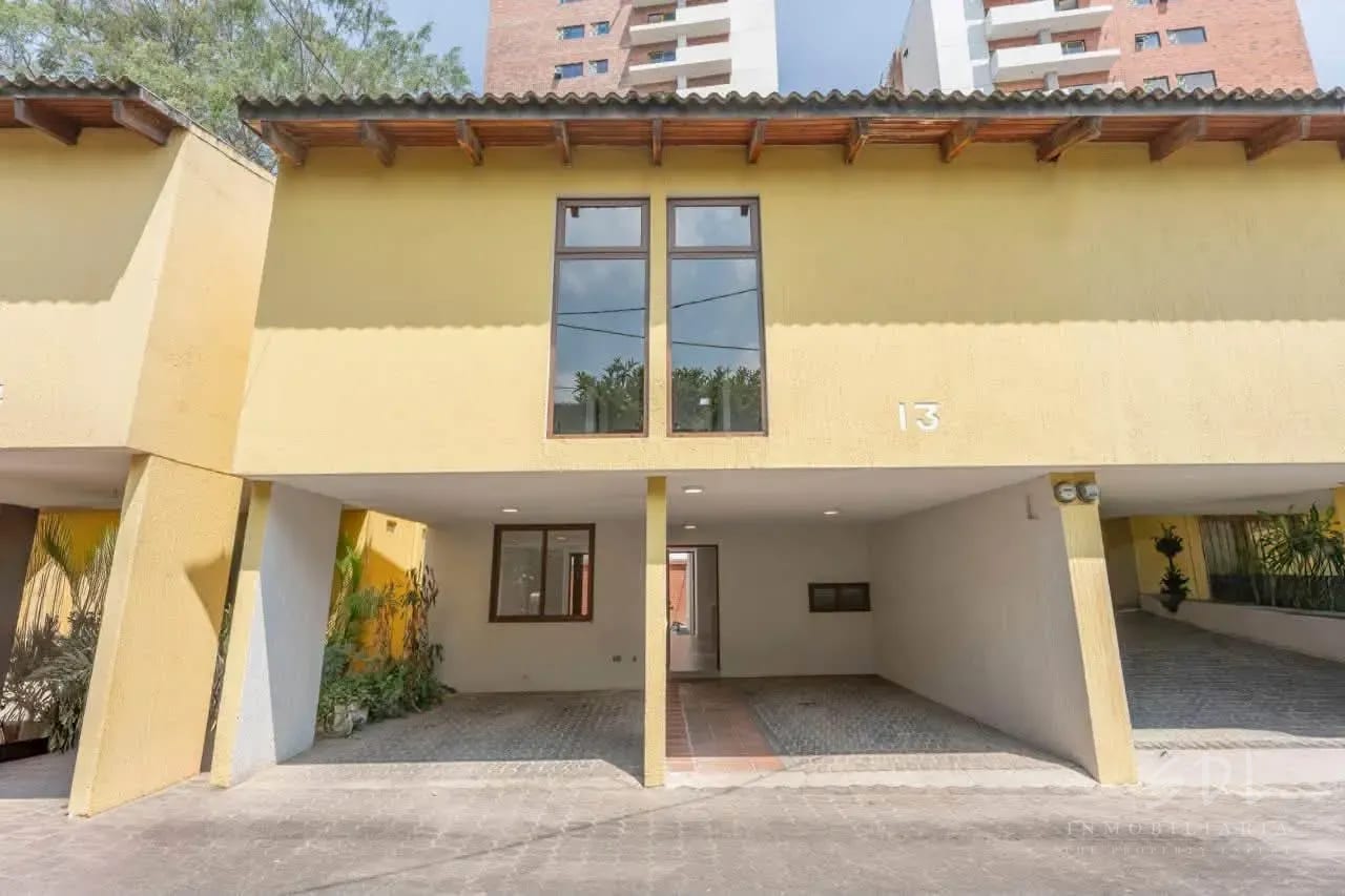 Zona 10 — Casa en Venta en Zona 10, Guatemala, Ciudad — foto 5 de 8