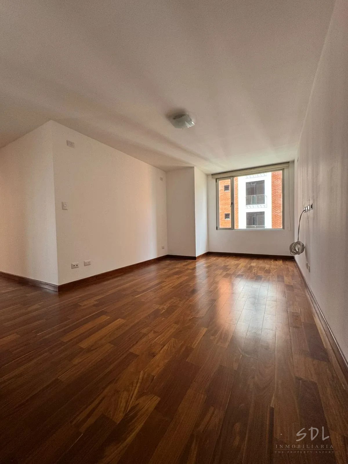 Zona 10 Avia — Apartamento en Alquiler en Zona 10, Guatemala, Ciudad — foto 4 de 12