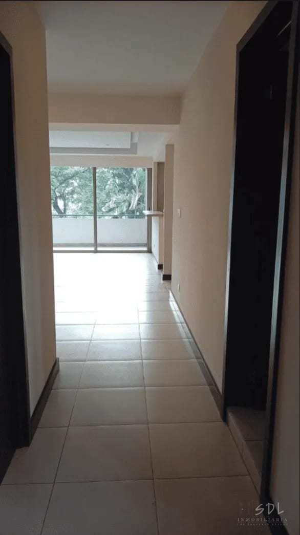 Zona 14 cerca Europlaza — Apartamento en Alquiler en Cobella, Zona 14, Guatemala, Ciudad — foto 2 de 5