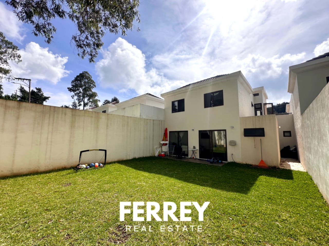 casa espectacular en fraijanes — Casa en Venta en Fraijanes, Carretera a El Salvador, Guatemala, Ciudad — foto 15 de 17