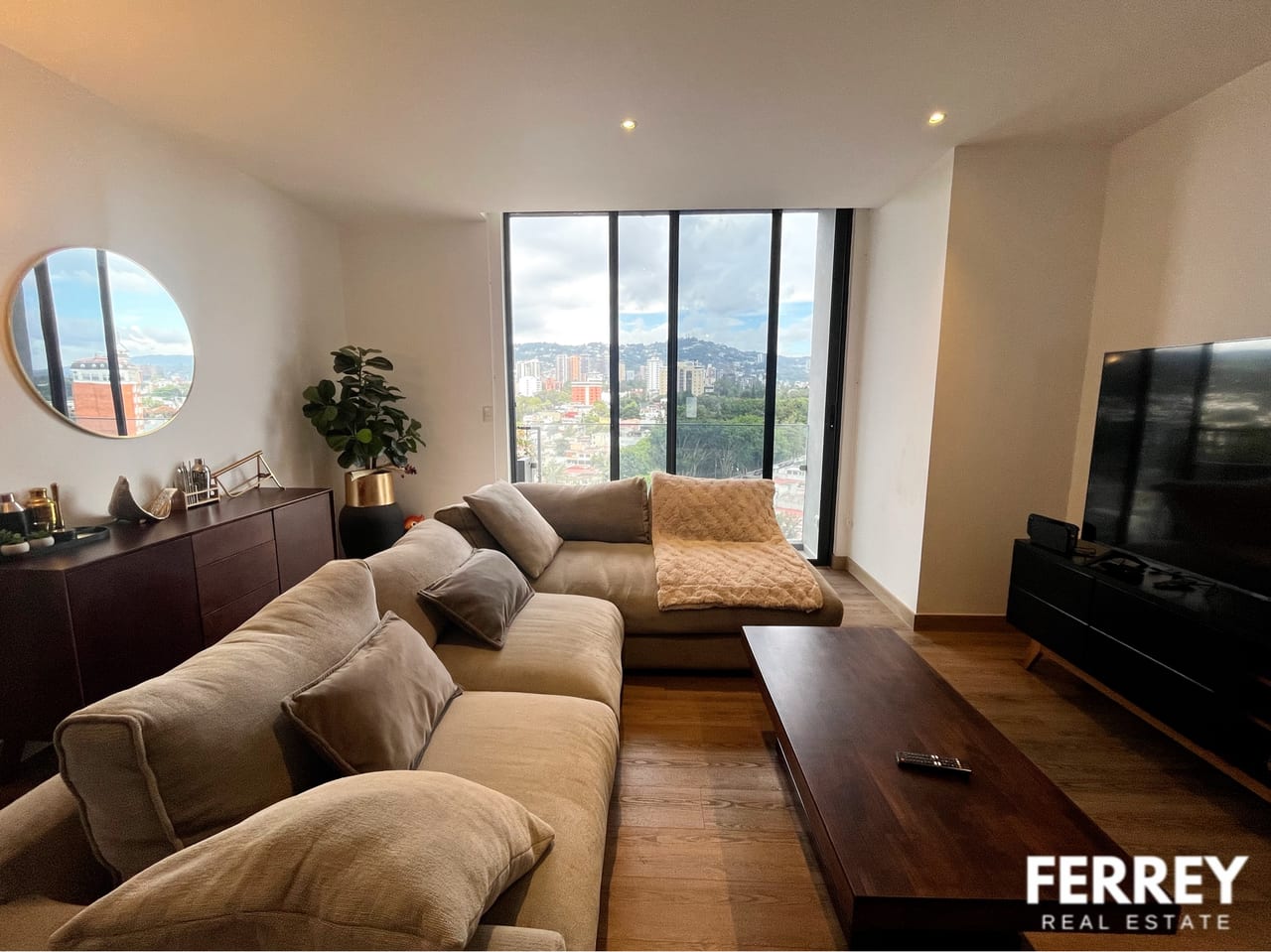 Apartamento en venta en zona 15 Edificio TRIVA — Apartamento en Venta en Trivá, Zona 15, Guatemala, Ciudad — foto 1 de 9