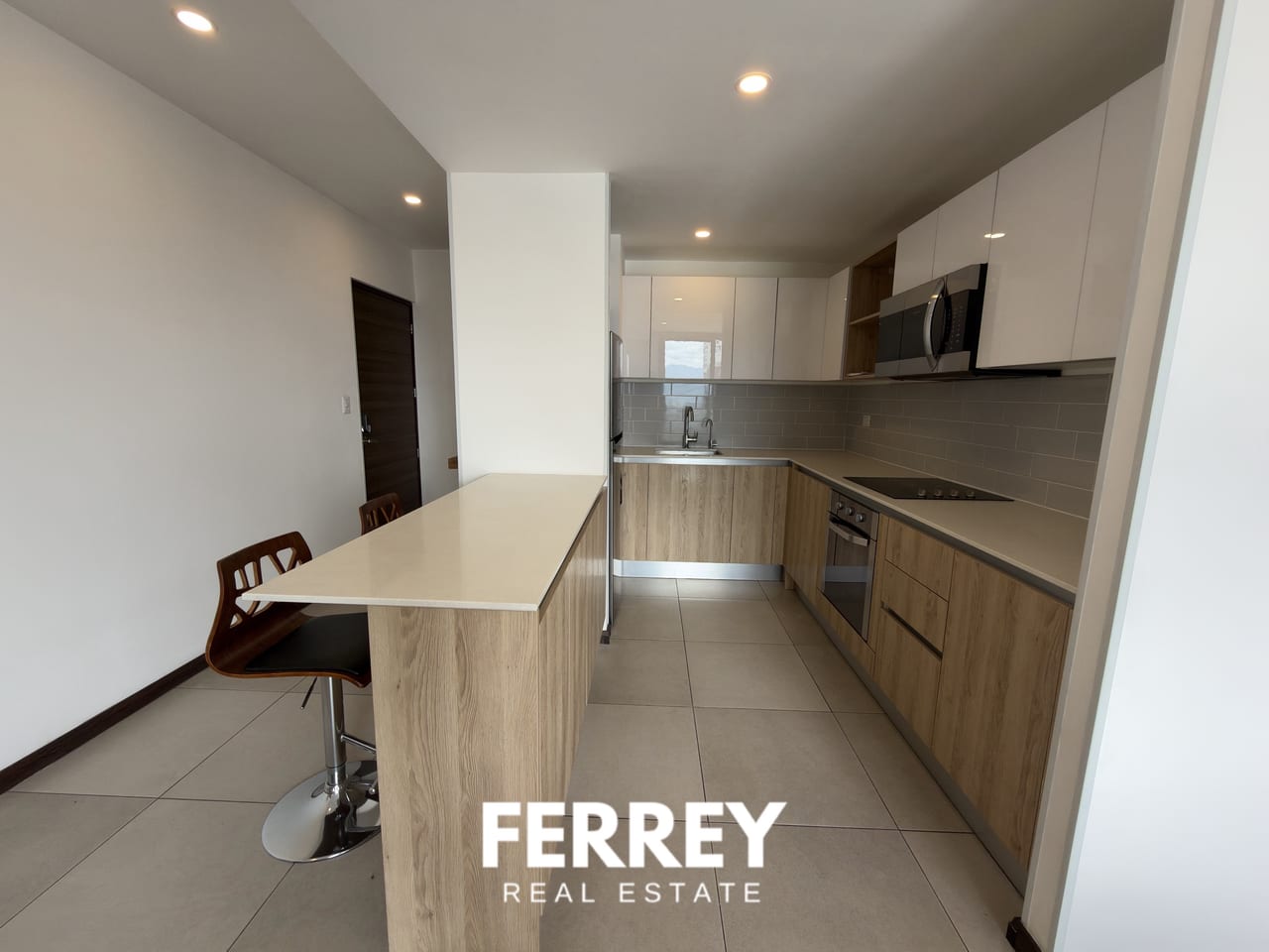 En ubicación estratégica, apartamento con vista espectacular — Apartamento en Venta en Mira, Zona 10, Guatemala, Ciudad — foto 2 de 17