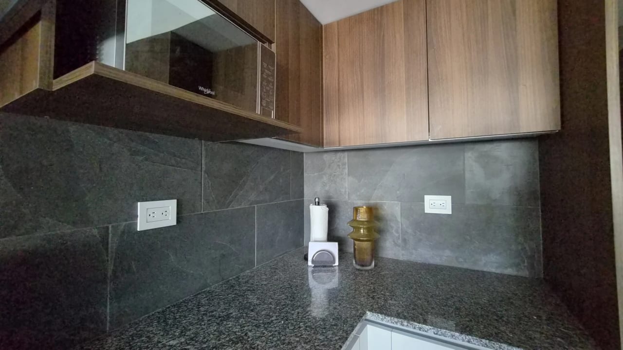 Cocina — Apartamento moderno en Ciudad de Guatemala Zona 14 — Edificio en Alquiler en Be14, Zona 14, Guatemala, Ciudad — foto 8 de 11