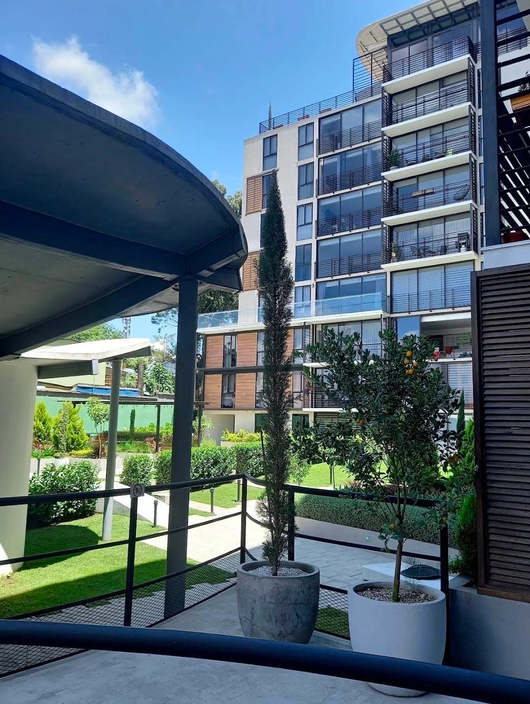 Edificio — Apartamento moderno en Ciudad de Guatemala Zona 14 — Edificio en Alquiler en Be14, Zona 14, Guatemala, Ciudad — foto 11 de 11