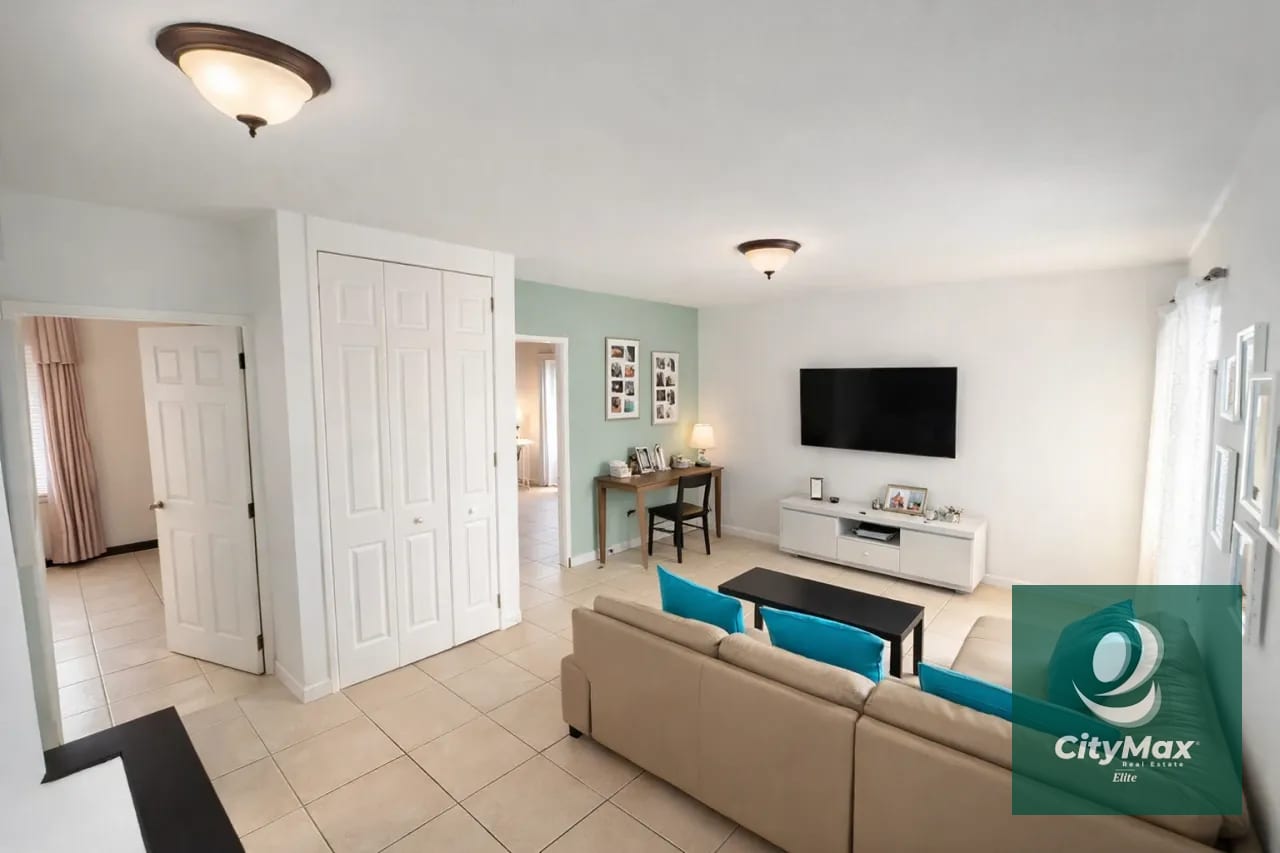 EXCLUSIVA CASA EN VENTA - CONDOMINIO SAN ISIDRO II — Casa en Venta en San Isidro, Zona 16, Guatemala, Ciudad — foto 5 de 8
