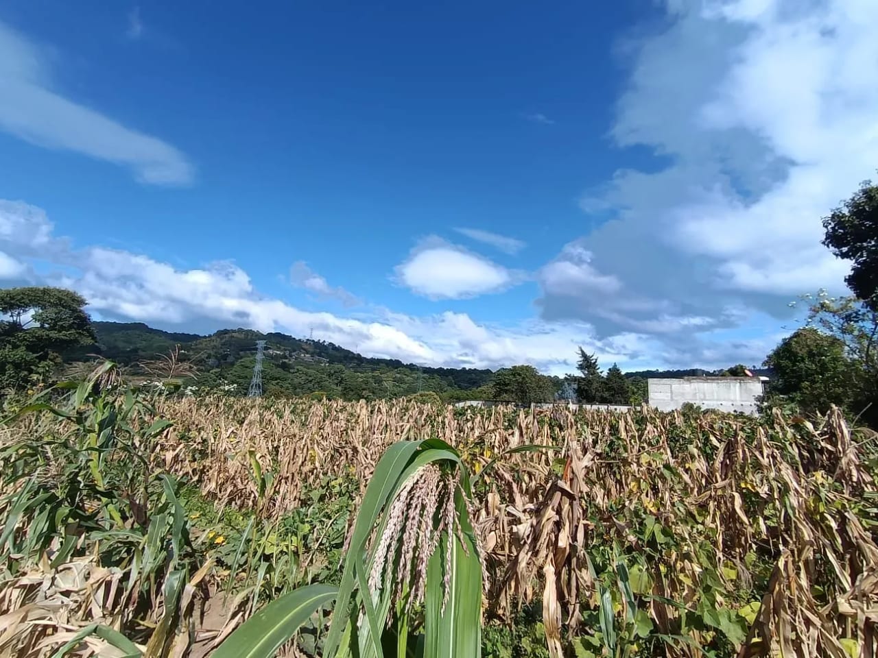 Terreno en Venta en Milpas Altas KM 28.5 de Villa Nueva Hacia Milpas Altas — Terreno en Venta en Santa Lucía Milpas Altas, Sacatepéquez — foto 1 de 4