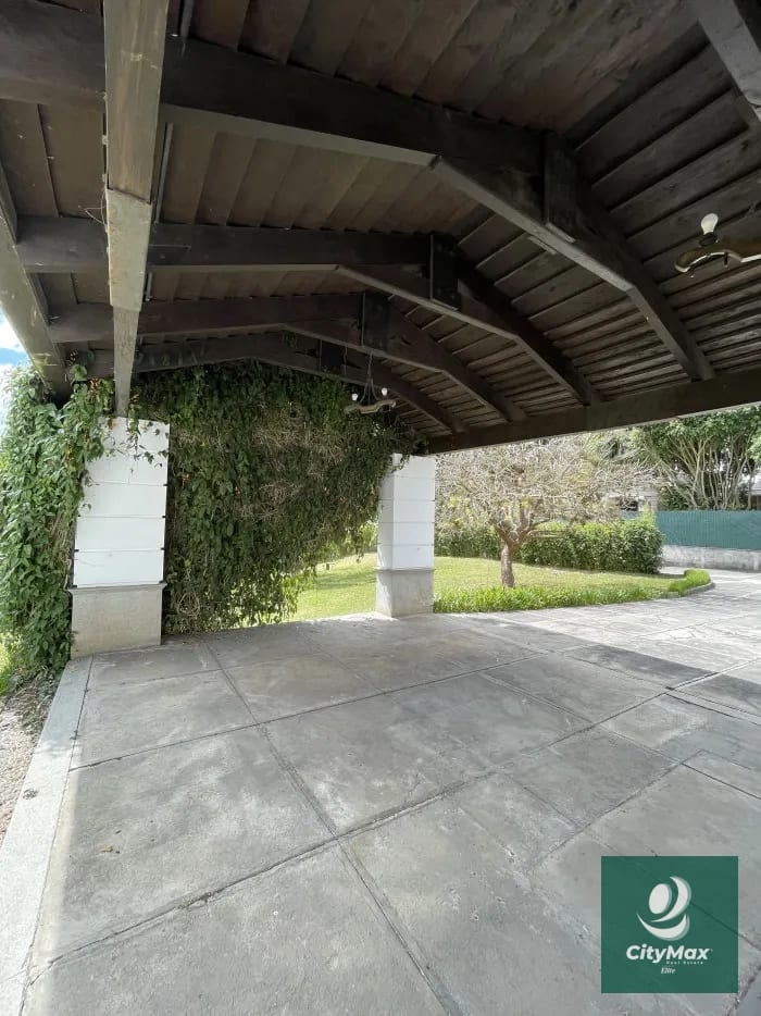 Casa de un nivel en Renta y Venta Km 18.5 CAES — Casa en Alquiler en Santa Catarina Pinula, Guatemala, Ciudad — foto 11 de 12