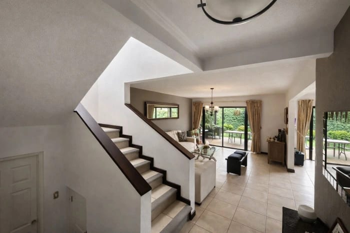 Casa en Venta en Zona 16 - Portal de San Isidro — Casa en Venta en Alamedas de San Isidro, Zona 16, Guatemala, Ciudad — foto 2 de 6