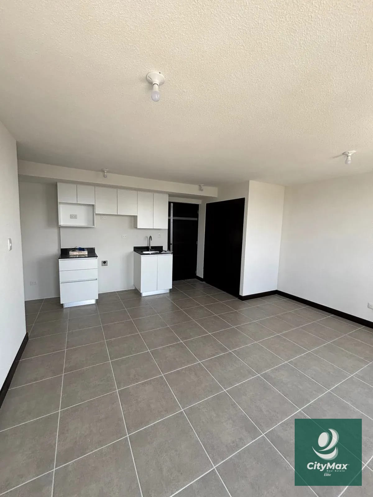Apartamento en Venta - Zona 12 — Apartamento en Venta en Esenta, Zona 12, Guatemala, Ciudad — foto 3 de 14
