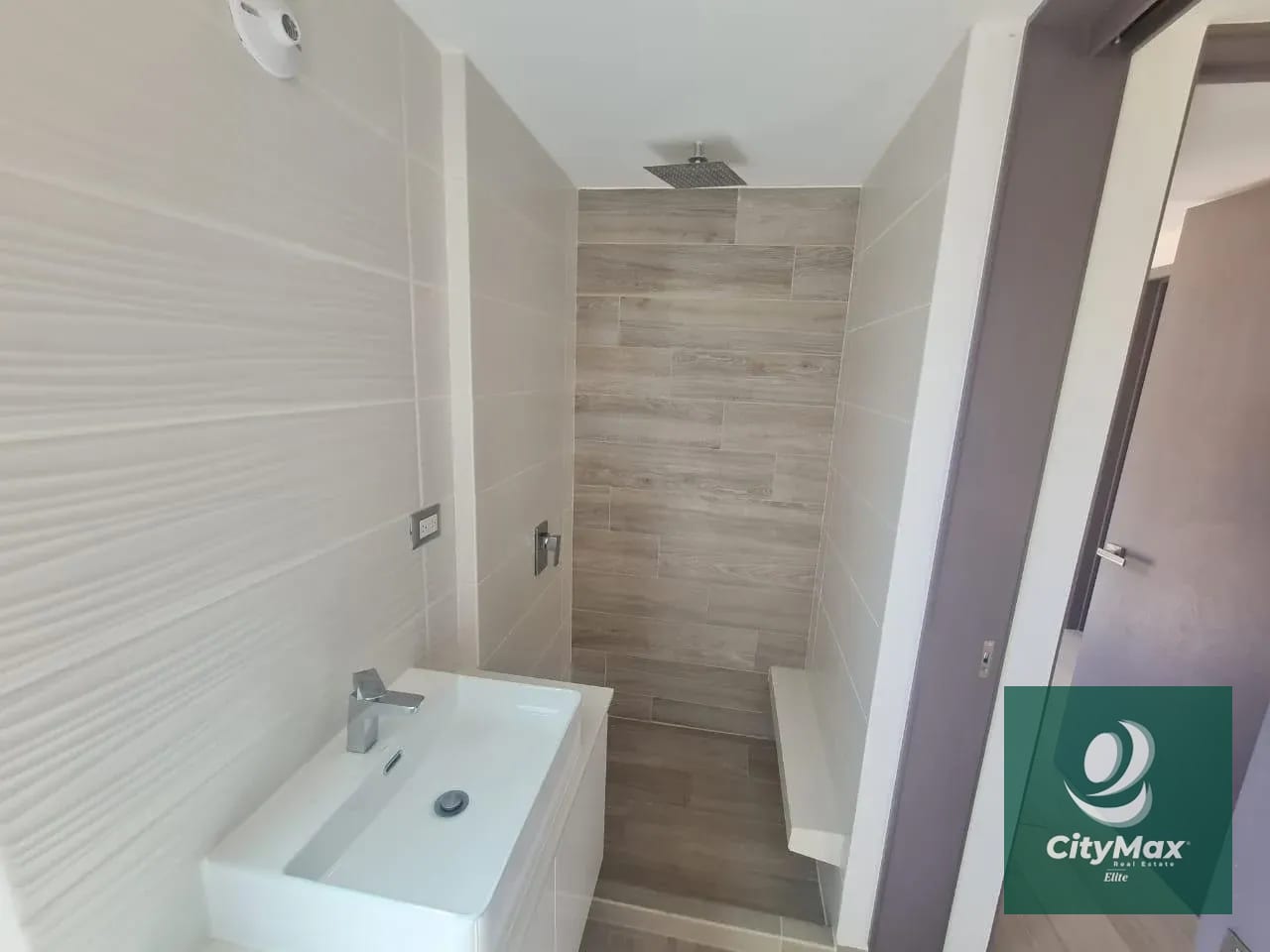 Apartamento en Renta con Área Verde - Zona 15 — Apartamento en Alquiler en Epic15, Zona 15, Guatemala, Ciudad — foto 6 de 9