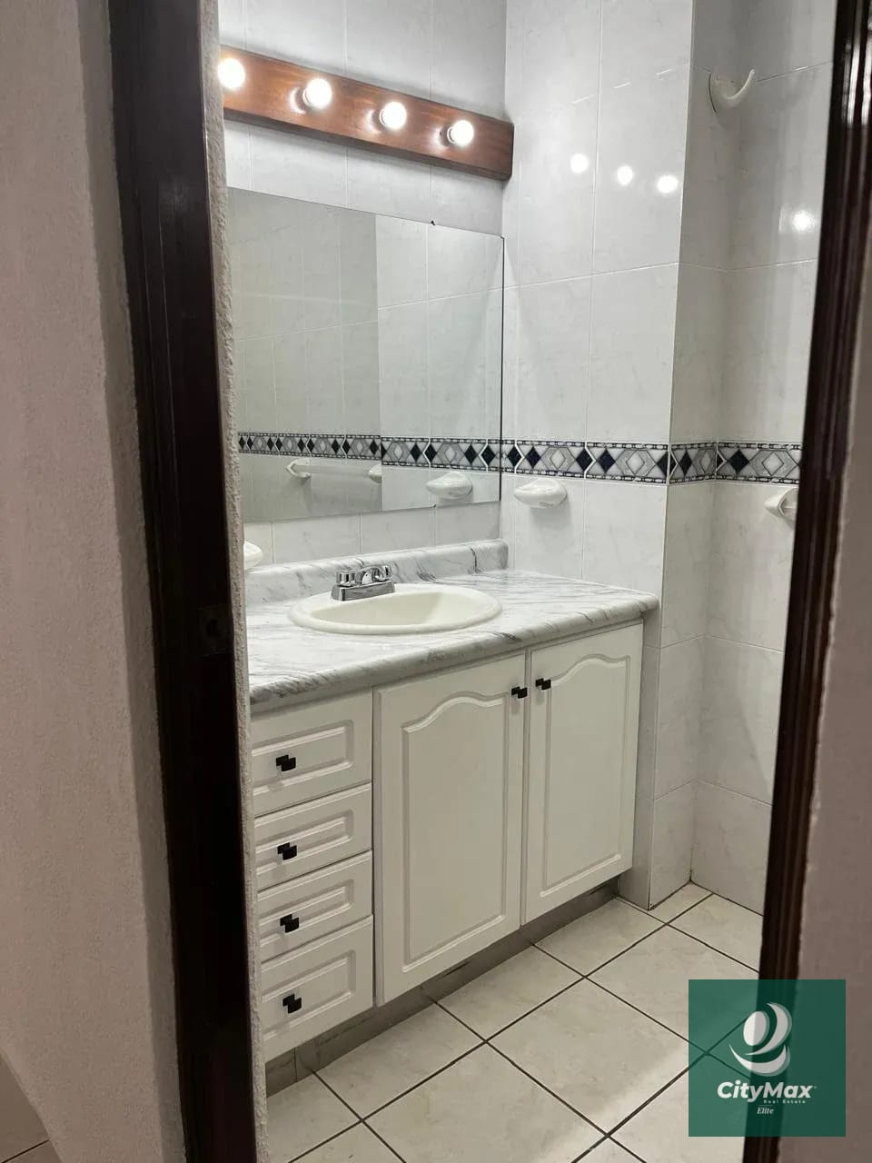 Apartamento en Venta - Zona 16 — Apartamento en Venta en La Montaña, Zona 16, Guatemala, Ciudad — foto 7 de 11
