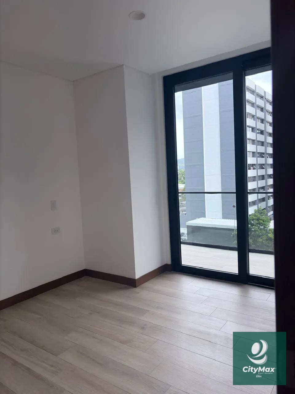 Apartamento en Renta - Ferrediez — Apartamento en Alquiler en Ferré Diez, Zona 10, Guatemala, Ciudad — foto 9 de 12