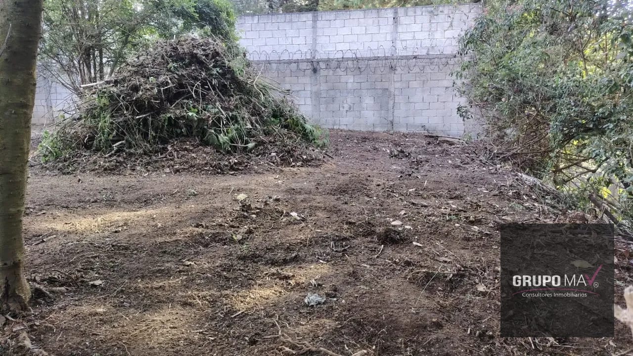 Terreno en Santiago Sacatepéquez - Image 4