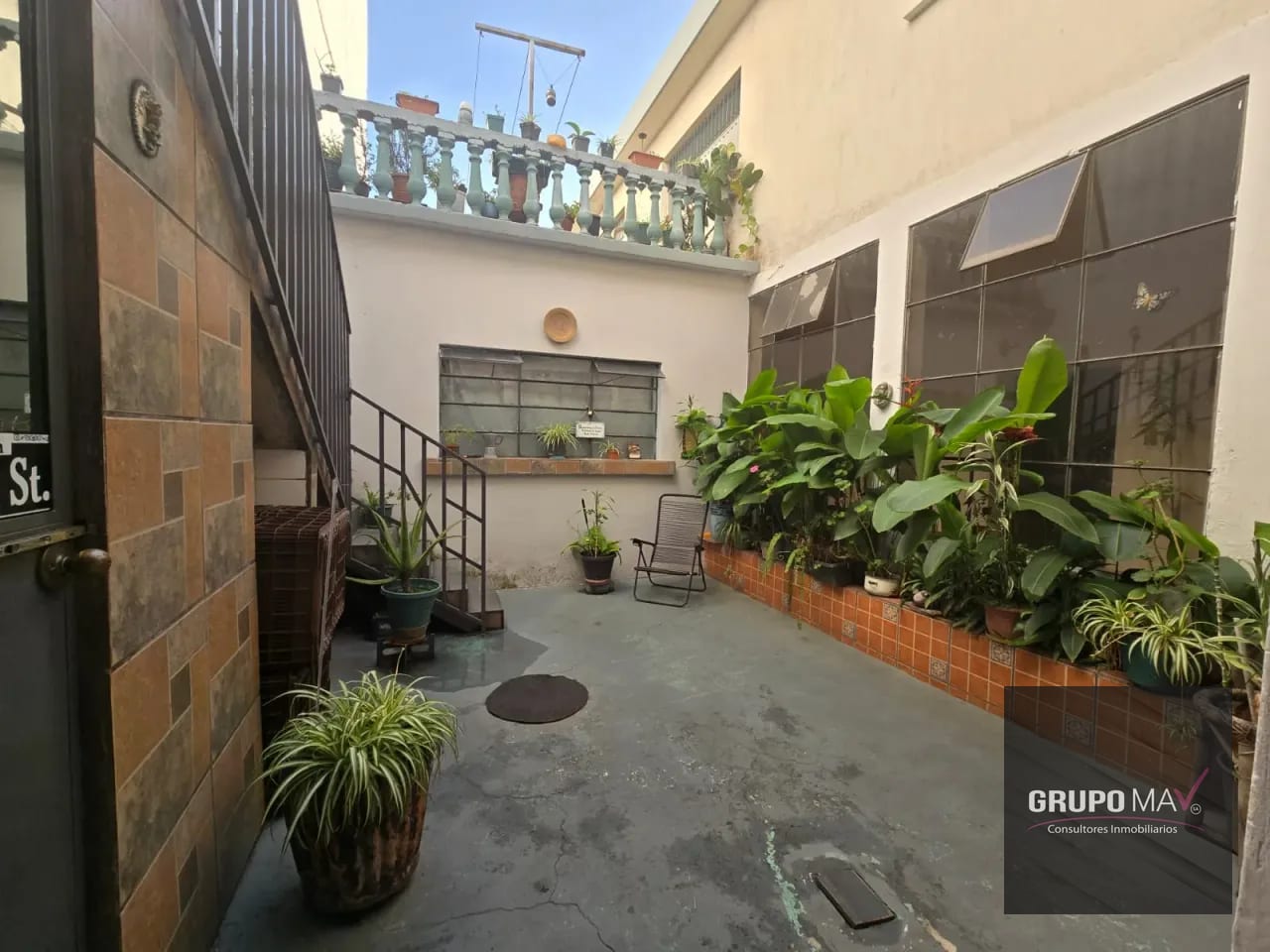 Casa Zona 11 Colonia Roosevelt - Image 1
