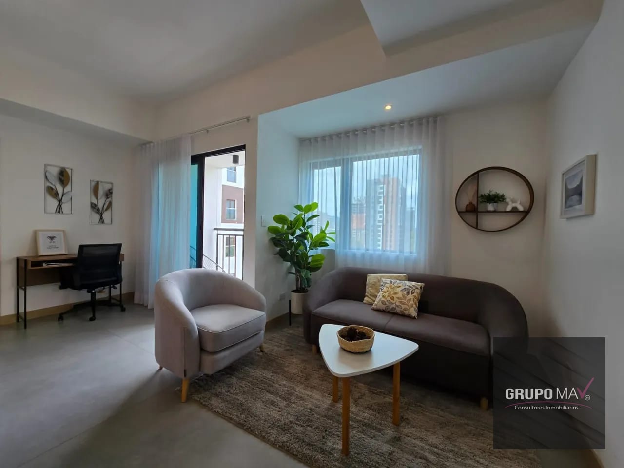 Apartamento Amueblado en Zona 10 Bona Diez - Image 2