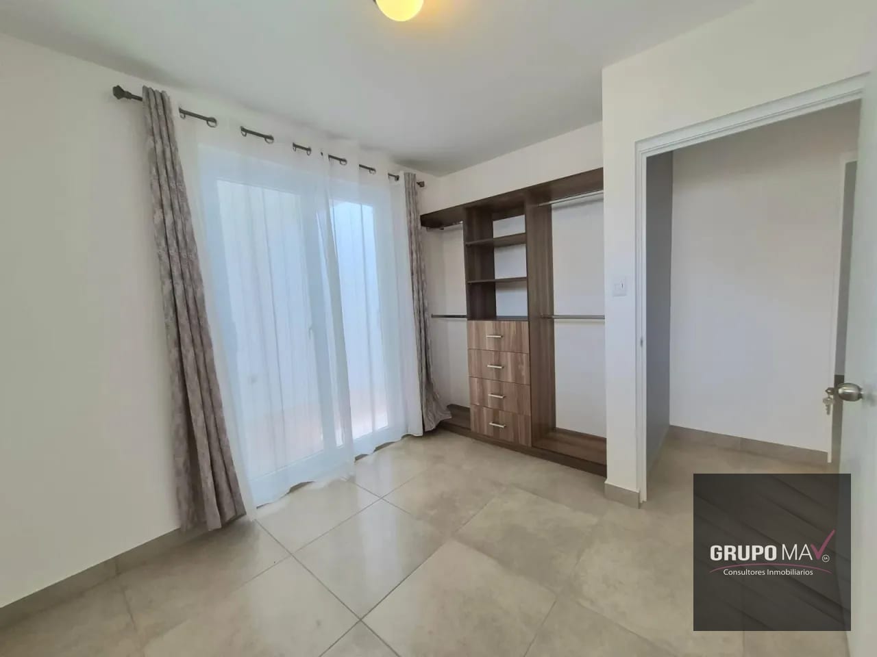 Casa CAES Residencial Lo de Valdez Km 20.5 Sn. José Pínula — Casa en Venta en San José Pinula, Guatemala, Ciudad — foto 6 de 10