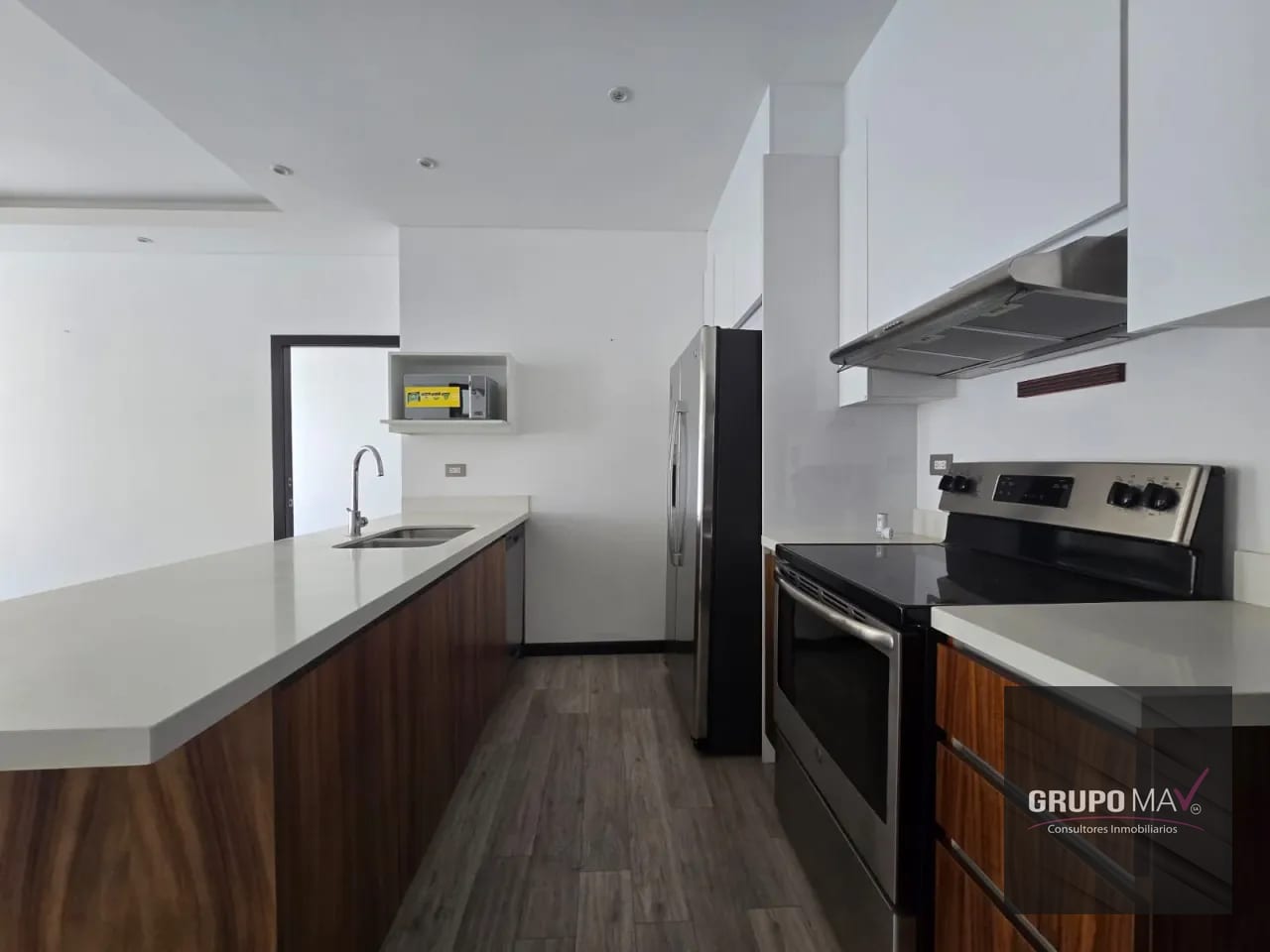 Apartamento Zona 16 Edificio Lirios II de Cayala — Apartamento en Alquiler en Lirios de Cayalá II, Zona 16, Guatemala, Ciudad — foto 4 de 11