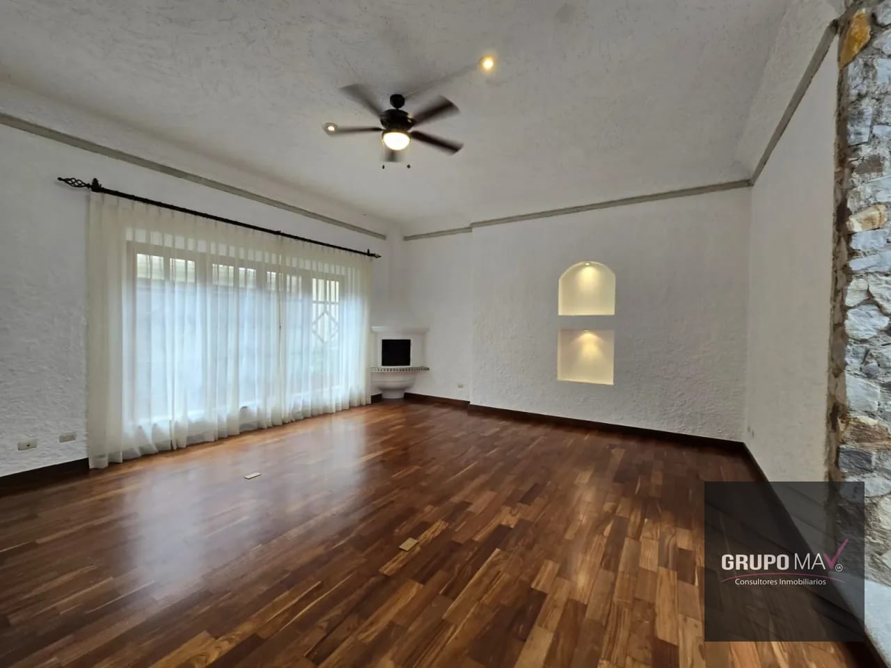 Casa Zona 16 Condominio las Cumbres — Casa en Alquiler en Las Cumbres, Zona 16, Guatemala, Ciudad — foto 1 de 12