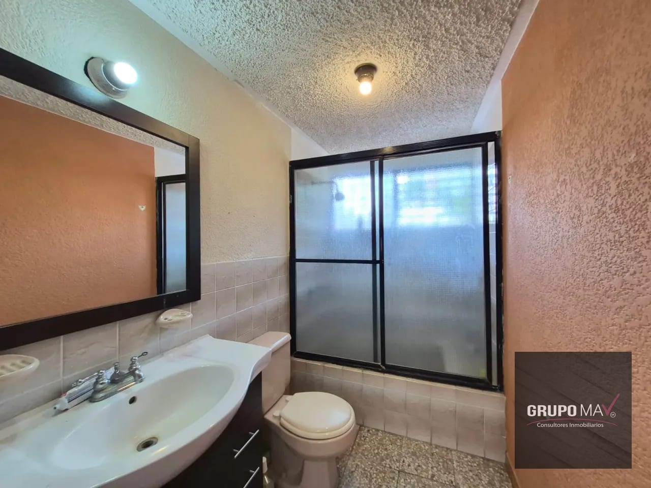 Casa Zona 7 Calzada Mateo Flores Residenciales Bougambilias — Casa en Venta en Zona 7, Guatemala, Ciudad — foto 10 de 11