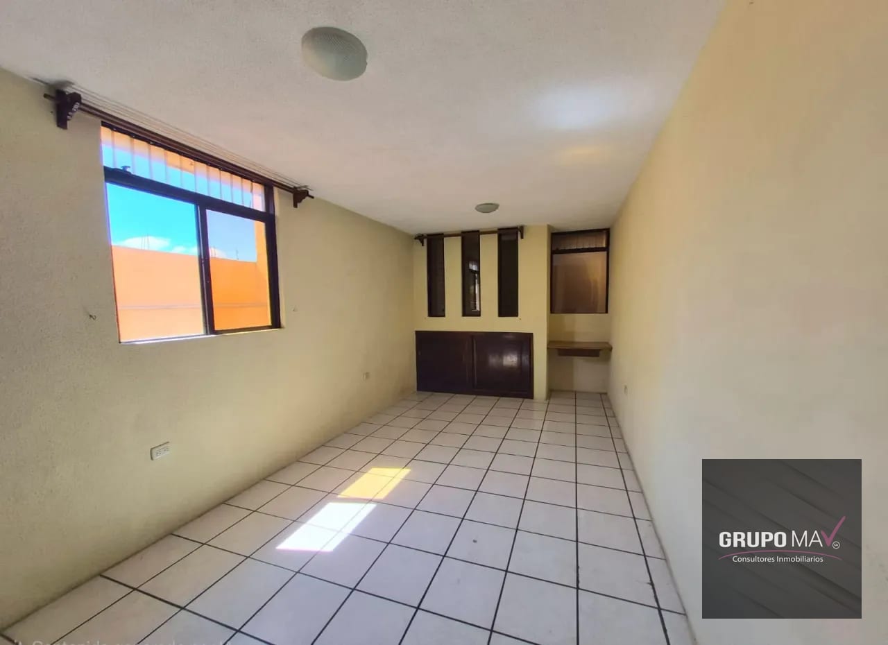 Casa Residencial Bosques de San Nicolas, Mixco Zona 4 — Casa en Venta en Bosques de San Nicolás, Zona 4 Mixco, Guatemala, Ciudad — foto 7 de 15