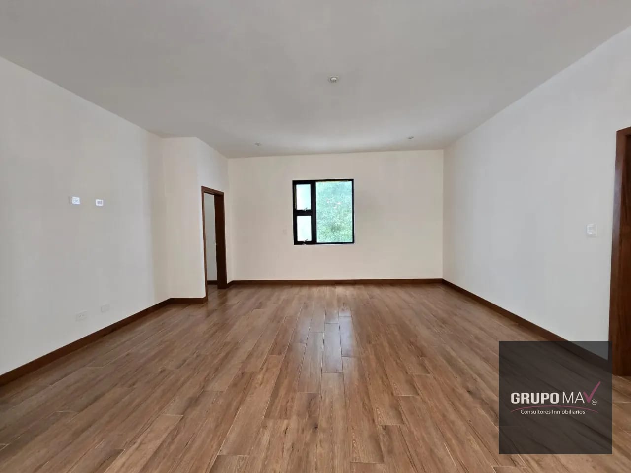 Casa CAES Km. 12.5 Santa Rosalía – Cond. La Reserva — Casa en Venta en km 11-15, Carretera a El Salvador, Guatemala, Ciudad — foto 9 de 17