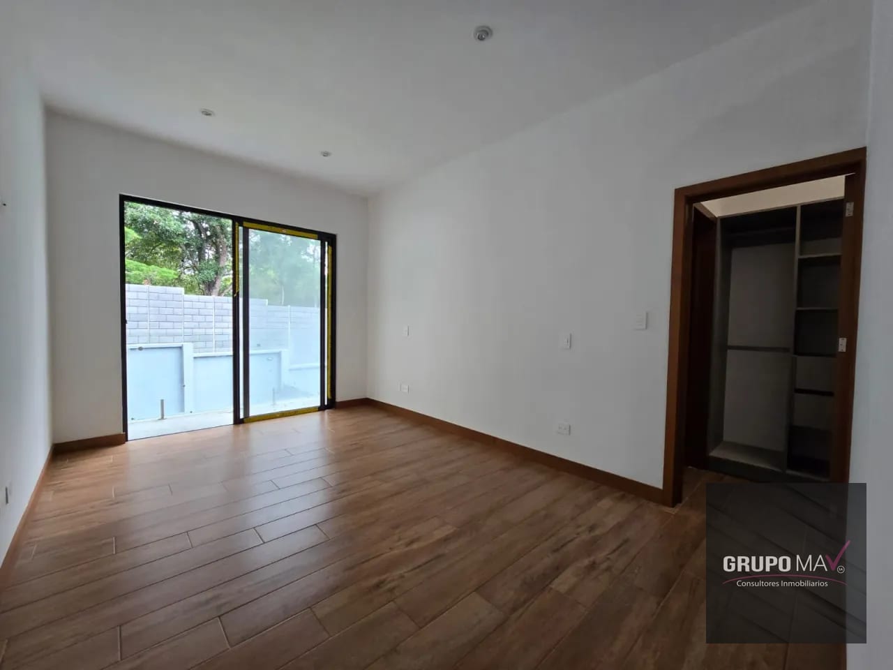 Casa CAES Km. 12.5 Santa Rosalía – Cond. La Reserva — Casa en Venta en km 11-15, Carretera a El Salvador, Guatemala, Ciudad — foto 11 de 17