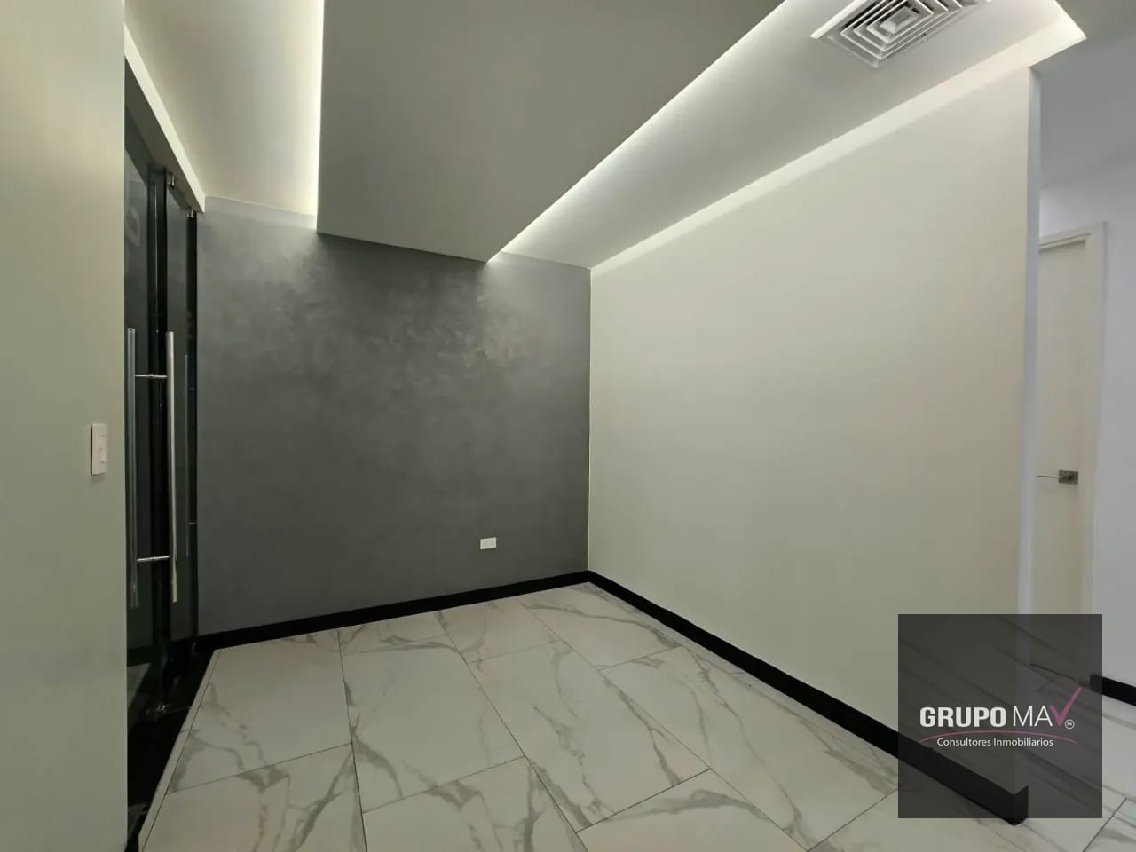 Oficina Zona 10 Edificio Interaméricas — Oficina en Alquiler en Zona 10, Guatemala, Ciudad — foto 9 de 12