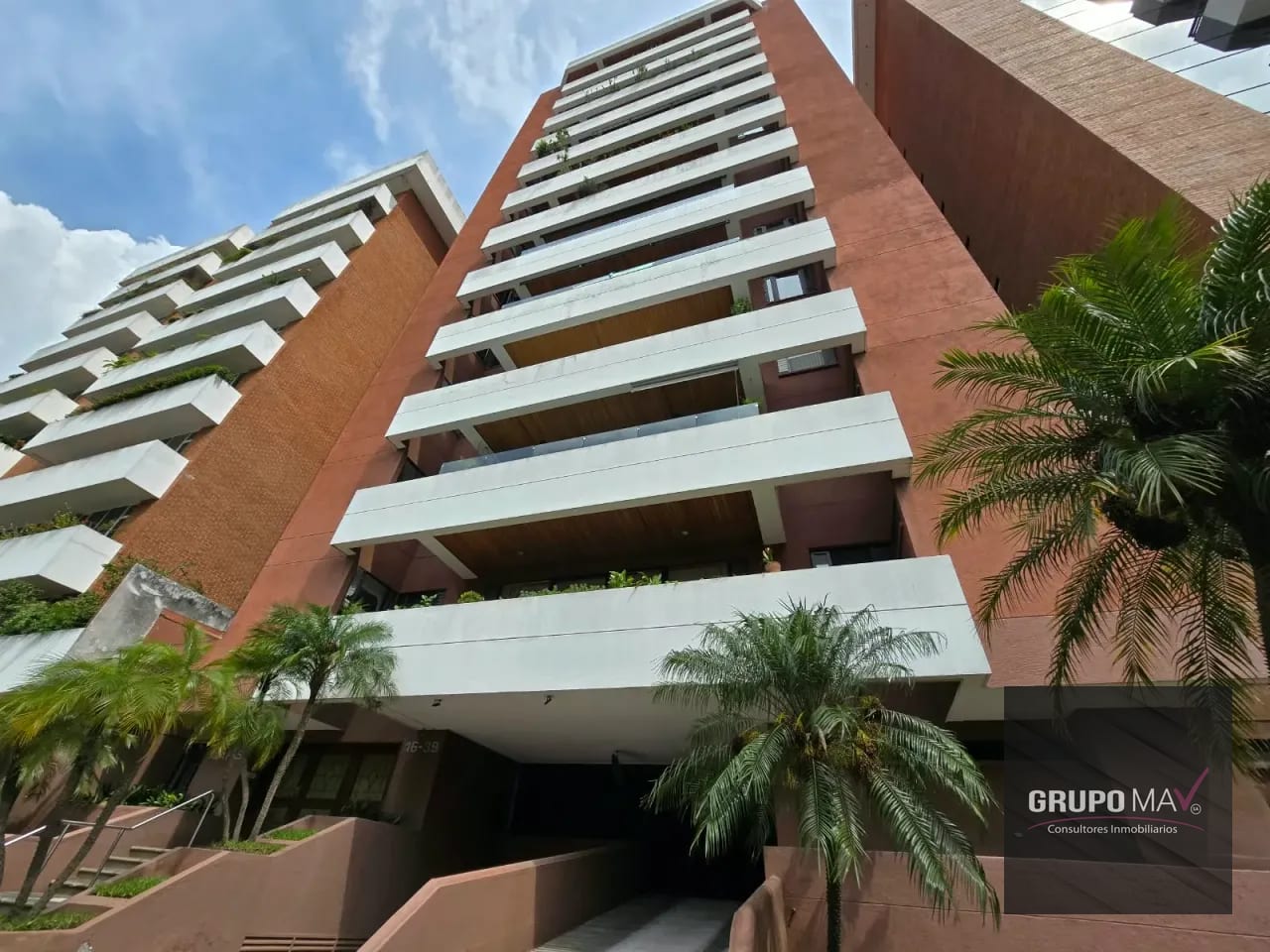 Apartamento en Zona 10 A la par de C.C La Estación +1 — Apartamento en Alquiler en Zona 10, Guatemala, Ciudad — foto 1 de 11