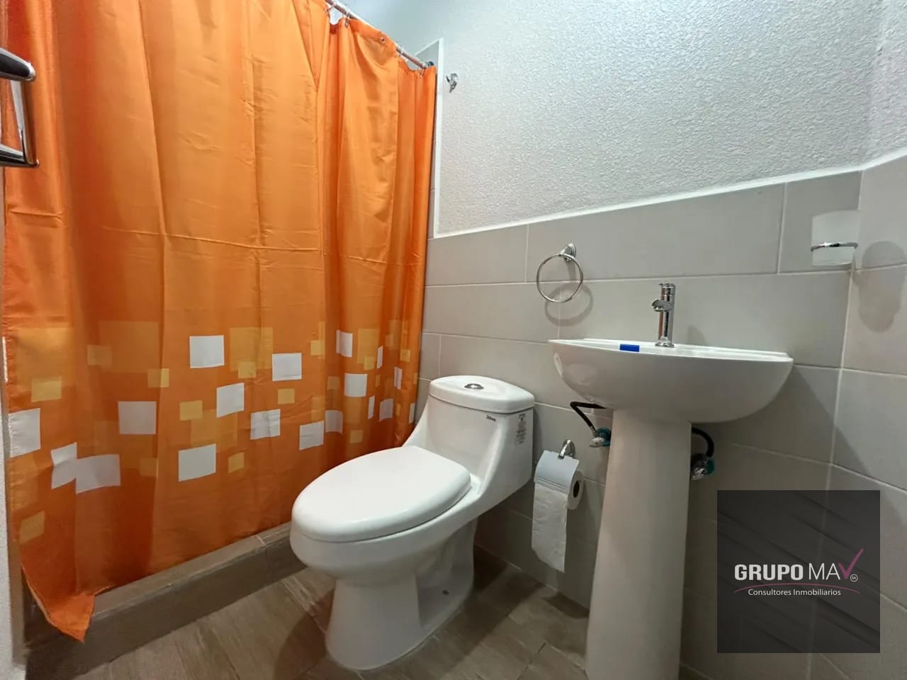 Casa Condado Florenza Condominio Trento San Jose Pínula — Casa en Alquiler en Condado Florenza, San José Pinula, Guatemala, Ciudad — foto 12 de 14