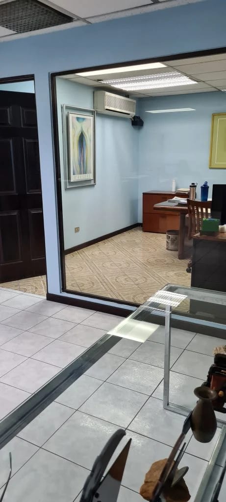 Oficina en zona 9 — Oficina en Venta en Zona 9, Guatemala, Ciudad — foto 4 de 11