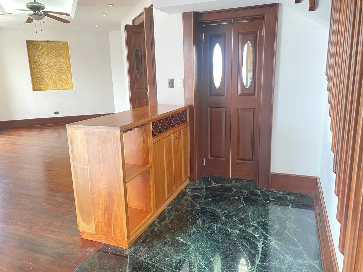 Penthouse en Zona 14 — Apartamento en Alquiler en Zona 14, Guatemala, Ciudad — foto 4 de 8